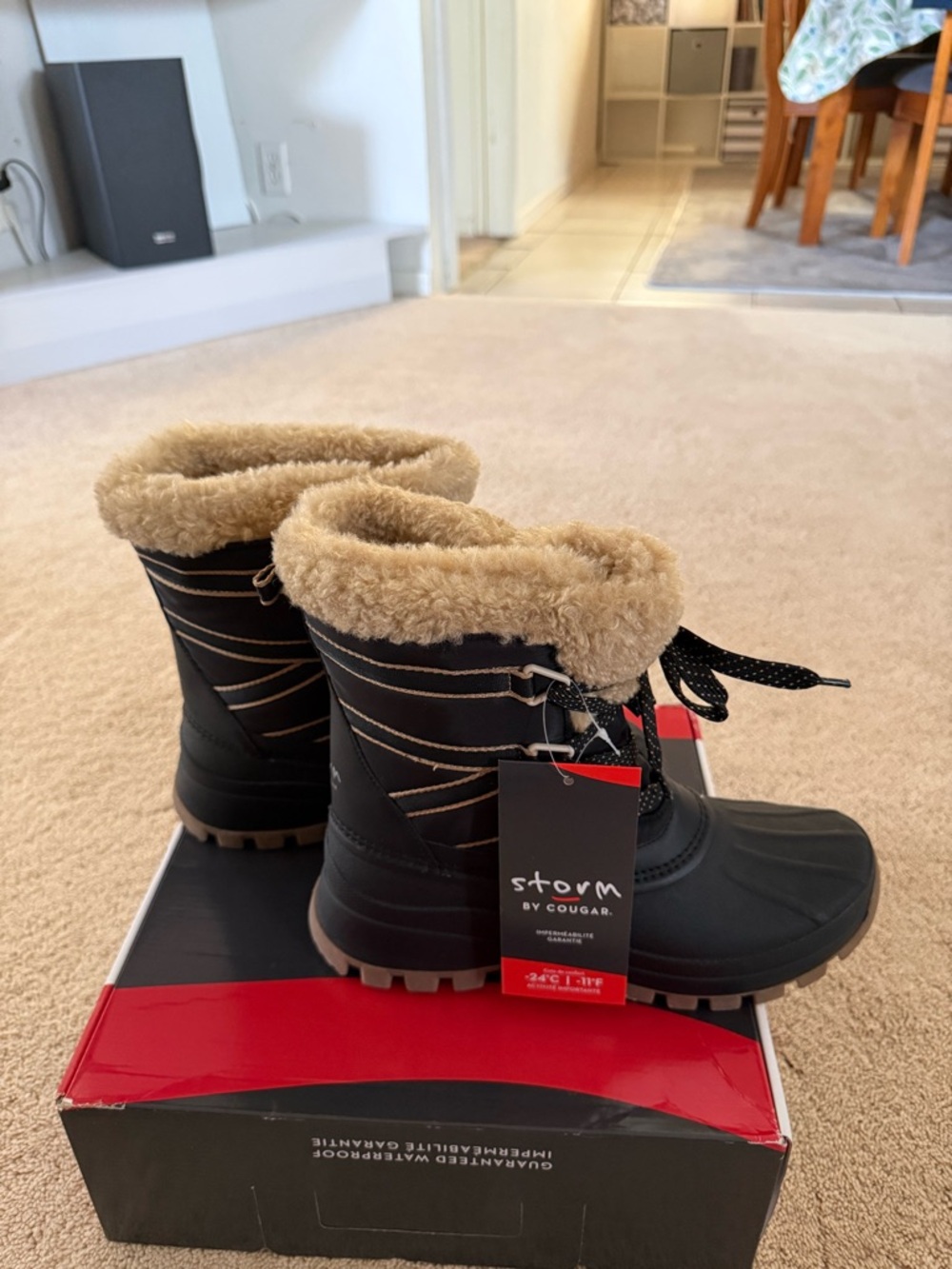 NWT Women’s 10M Cougar Black Winter Snow Boots with Faux Fur Lining - Picture 3 of 8